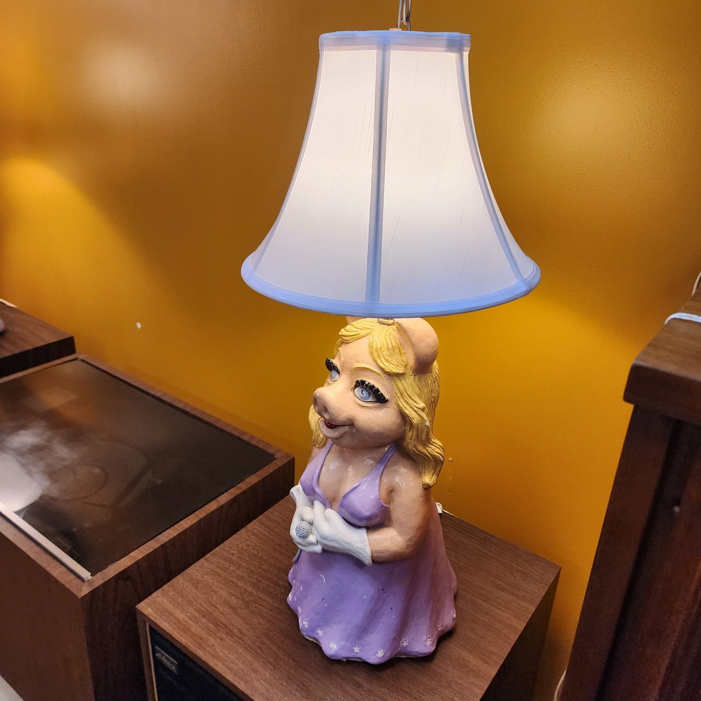 Pair of Vintage Miss Piggy Chalkware Table Lamps