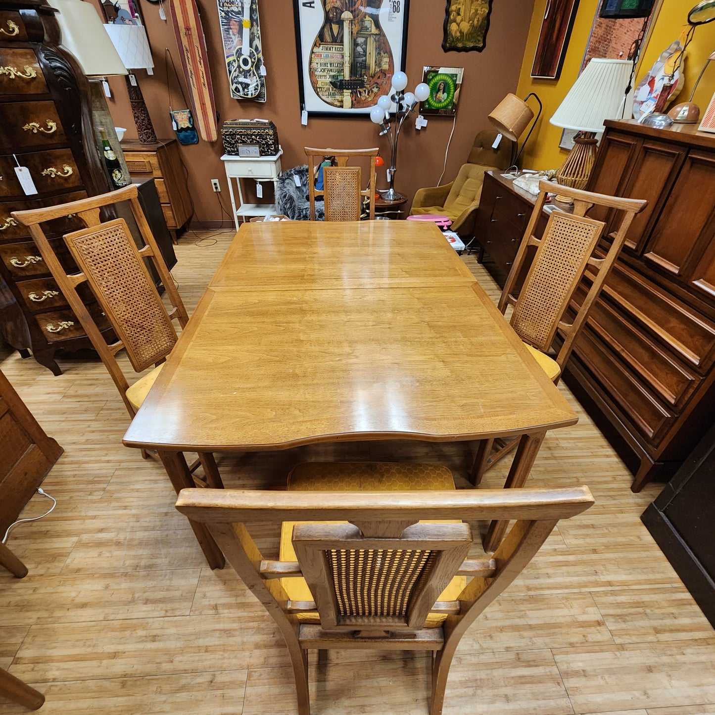 Mid-Century Thomasville Dining Table With 4 Chairs