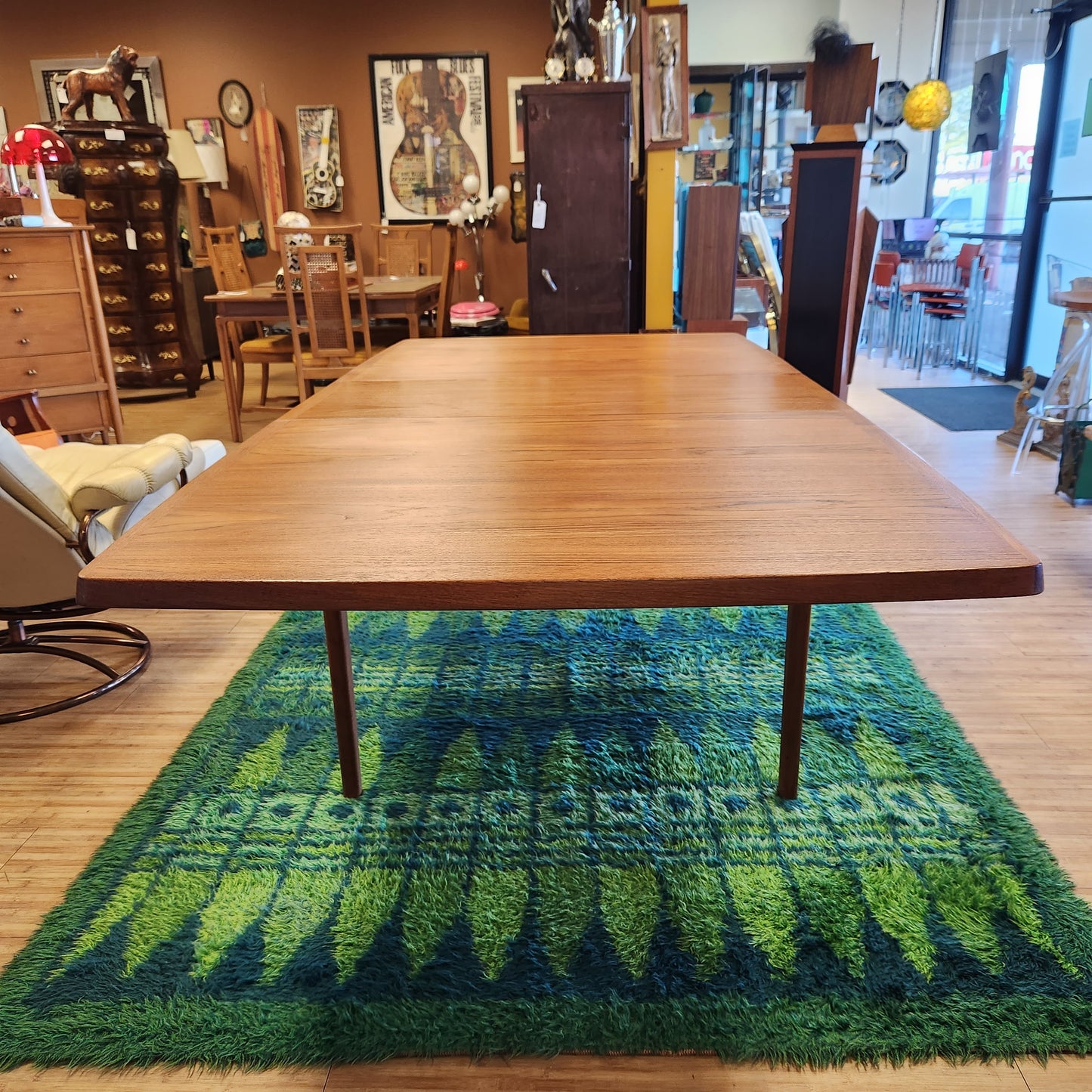 Mid-Century Modern Teak Dining Table With 2 Leaves