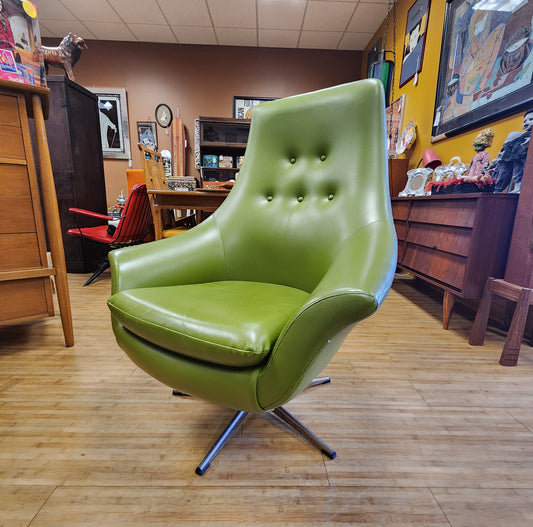 Mid-Century Retro Green Swivel Lounge Chair