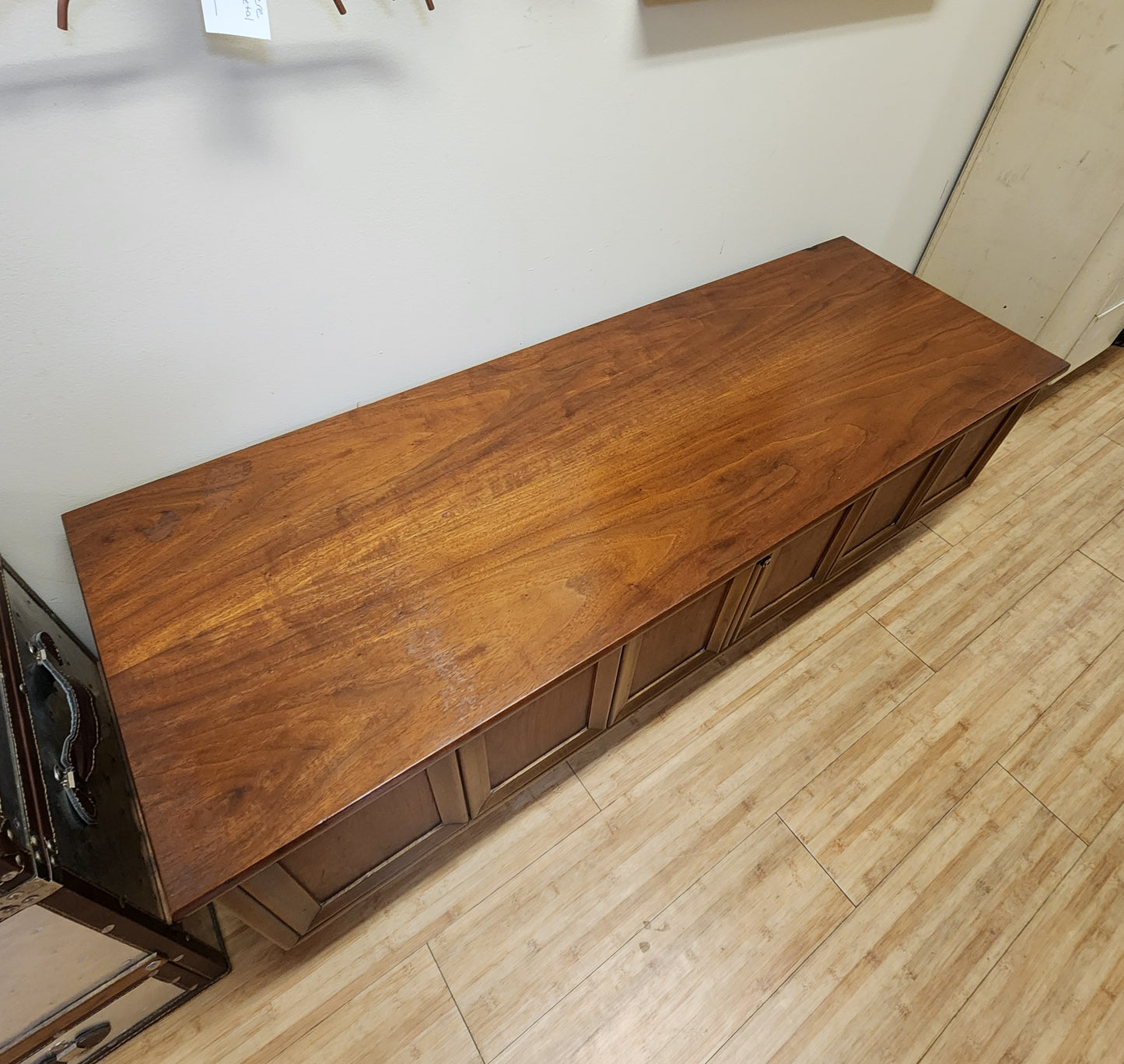 Mid-Century Lane Cedar Storage Chest On Attached Legs