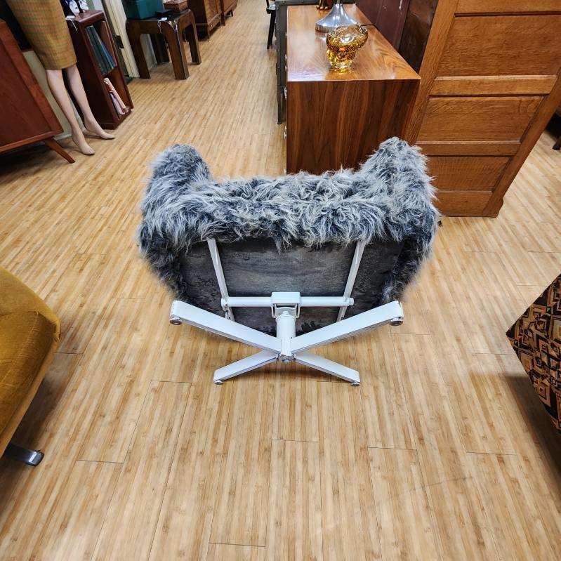 Vintage Mid-Century Furry Swivel Barrel Chair