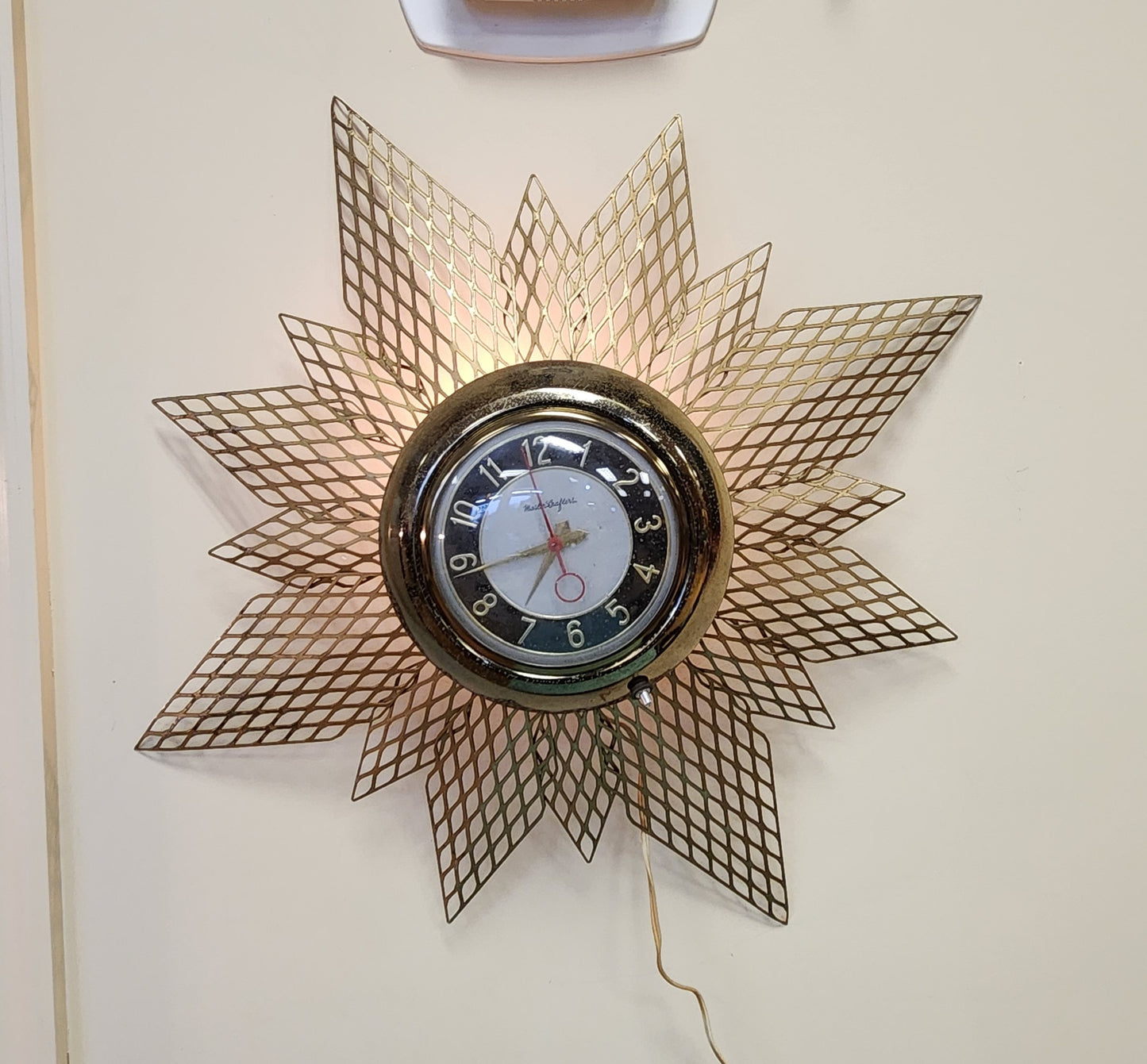 Mid-Century Sunburst Starburst Electric Wall Clock by Mastercrafters