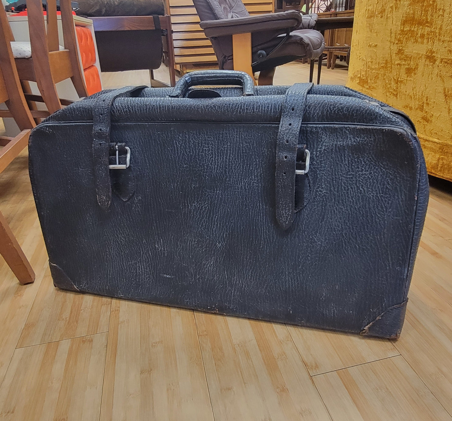 Vintage Walrus Leather Pullman Luggage Suitcase Bag