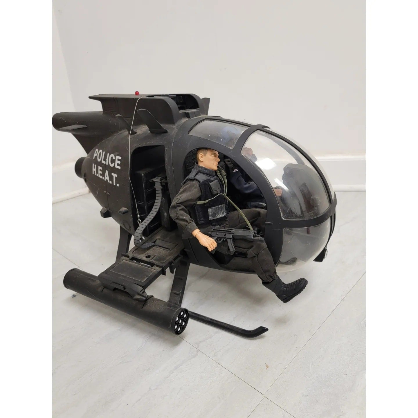 Vintage 1999 21st Century Toys Police Helicopter with 2 Action Figures