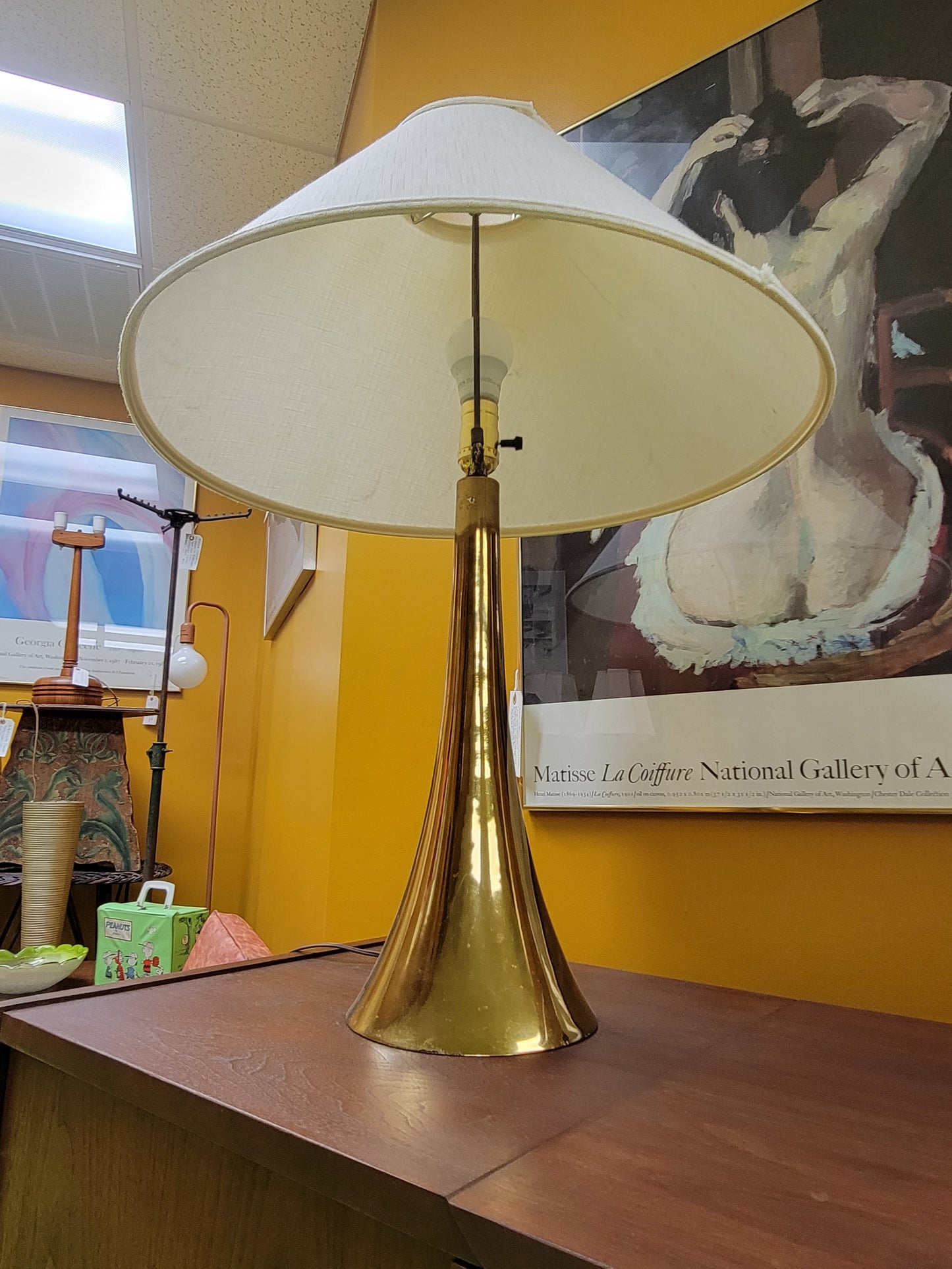 Mid-Century Modern Metal & Brass Fluted Tapered Table Lamp