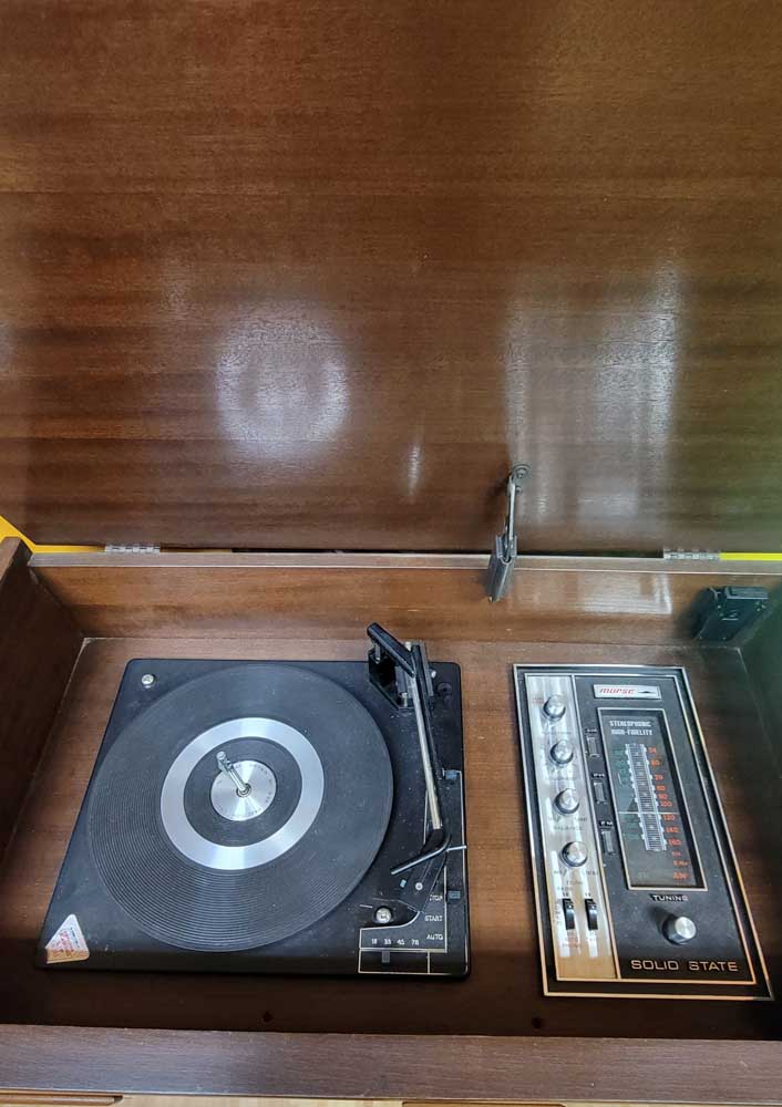 Vintage Mid-Century Morse Record Player Table Top Stereo Console