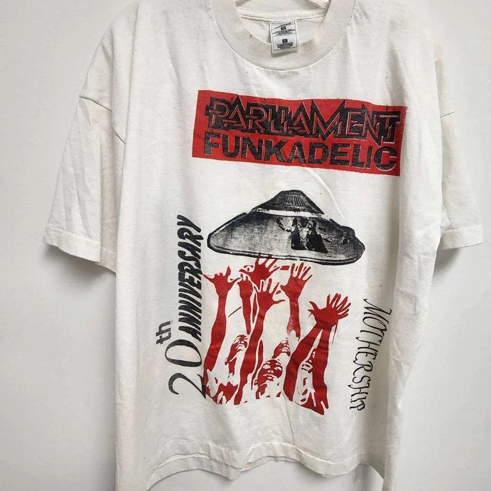 1995 Parliament Funkadelic (George Clinton) 20th Anniversary Mothership Connection T-Shirt