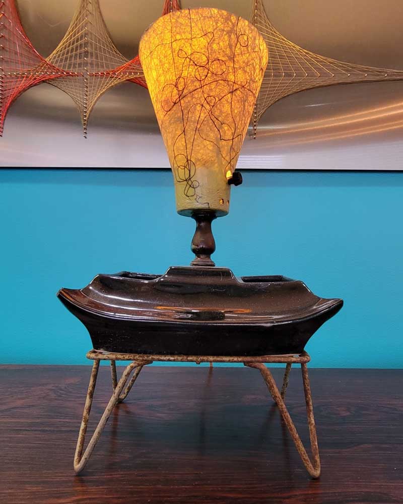 Mid-Century Retro Fiberglass & Ceramic Planter TV Lamp